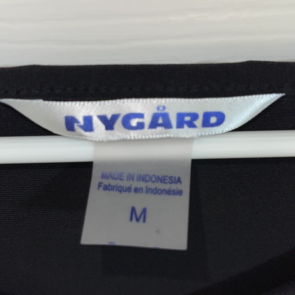 Super cute tunic by Nygard size Medium - Picture 5 of 8